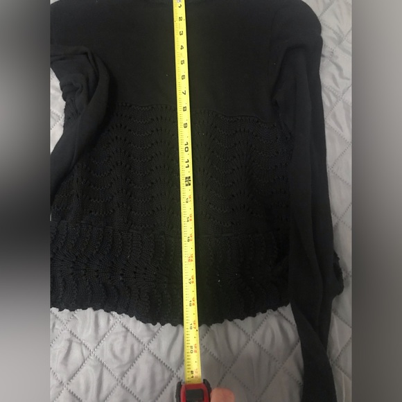 Free people cropped vneck cardigan with blue detail size XS. 100%cotton - Picture 3 of 9